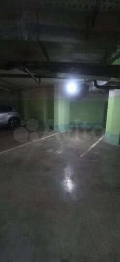 Машиноместо, 14 м²