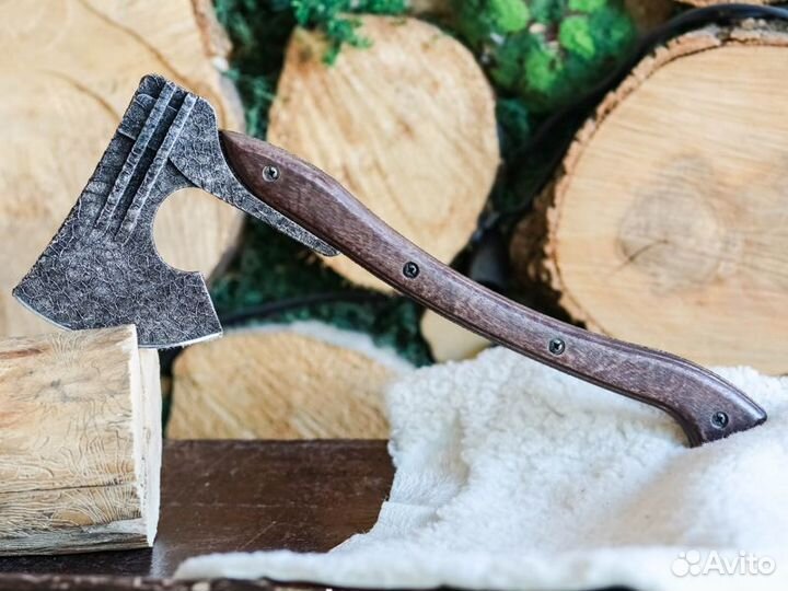 Топор цeльнометаллический художественная ковка