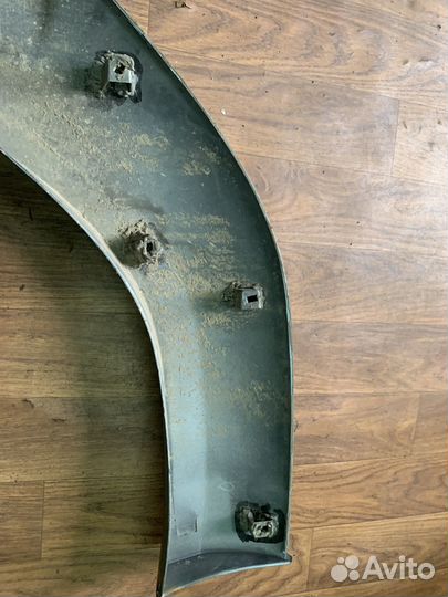 Молдинг задний правый Toyota Prado 95