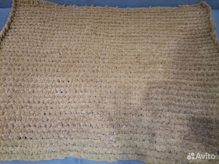 Детские пледы ручной работы из плюшевой пряжи