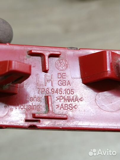 Катафот заднего бампера левый Volkswagen Touareg 2