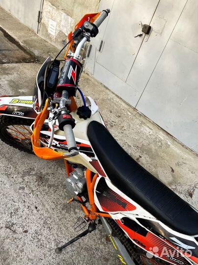 Zuum px 250
