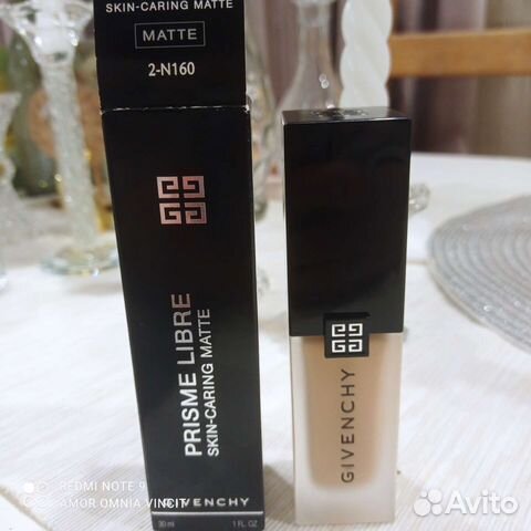 Тональный крем средство матирующее Givenchy