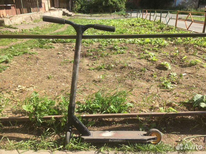 Трюковой самокат