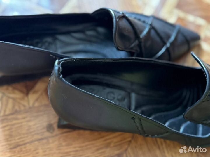 Женская обувь