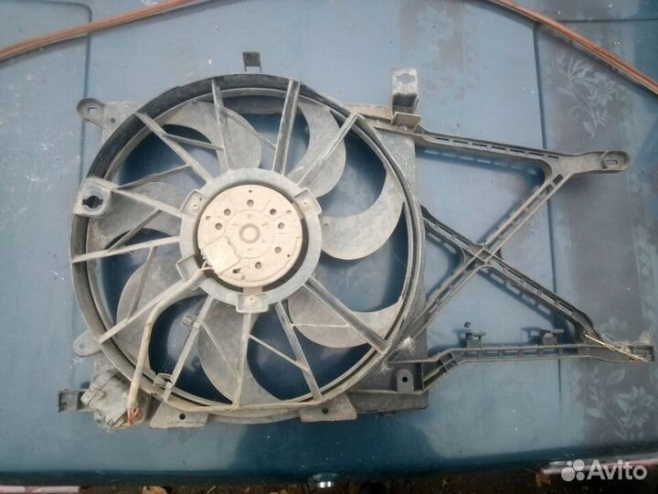 Вентелятор радиатора Опель Астра H