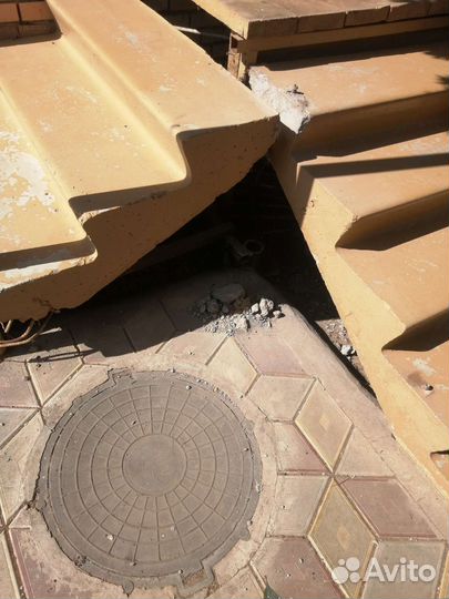 Железобетонные лестница пятиступенчатая