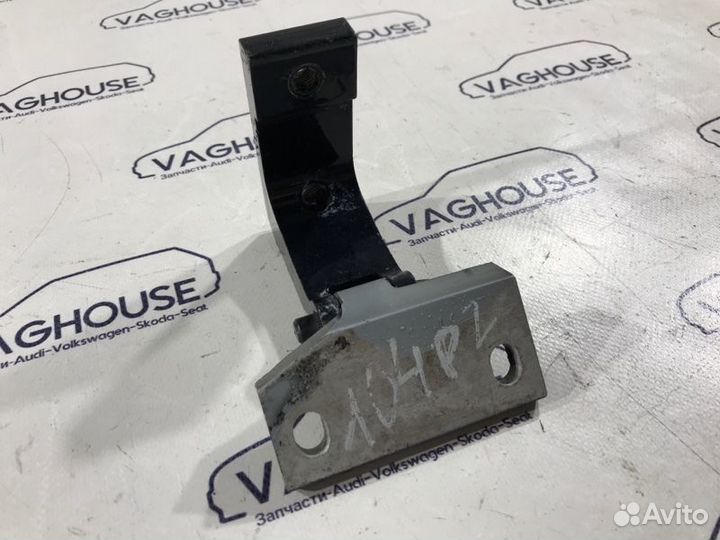 Петля двери задняя правая Audi S8 D2 4D 4.2 2000