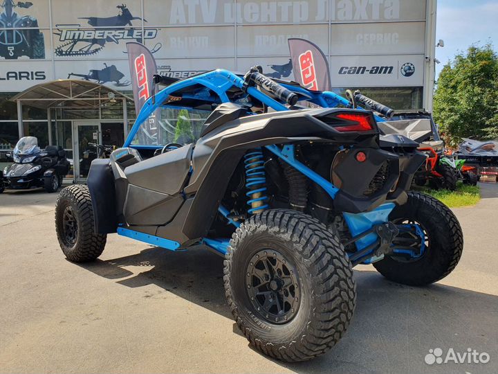 Багги BRP Can-am Maverick X3 X RC Turbo RR