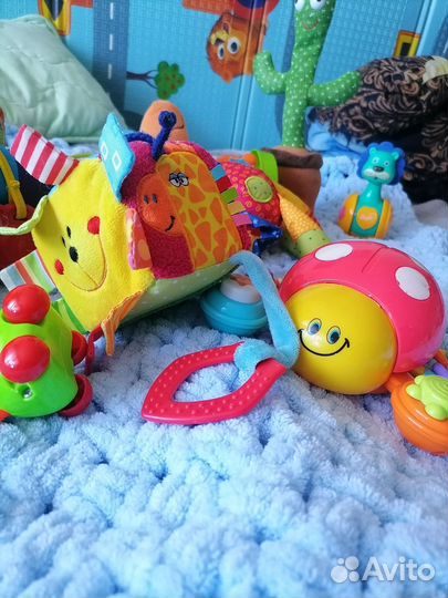 Детские развивающие игрушки пакетом
