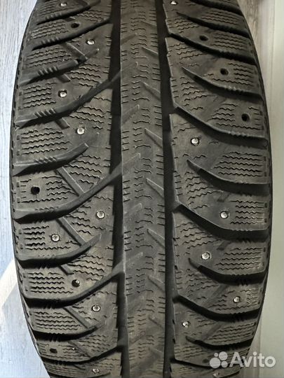 Bridgestone Ice Cruiser 7000 205/55 R16 91T