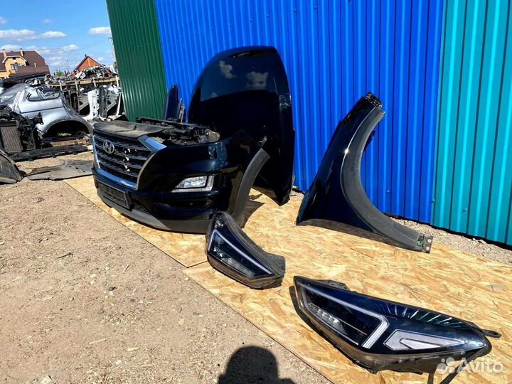 Передняя часть автомобиля Хендай Туксон 3 TL