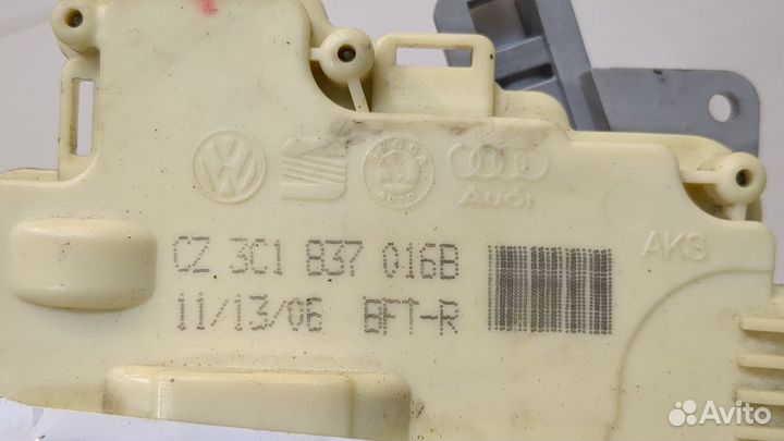 Замок двери правый передний Volkswagen Passat 6