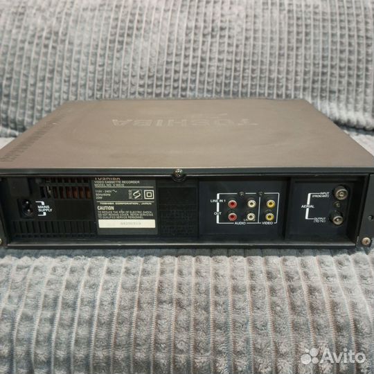 Видеомагнитофон hi fi toshiba