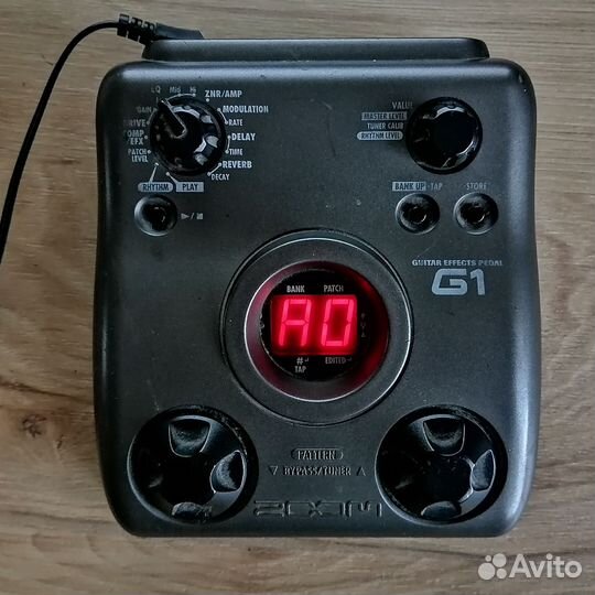 Гитарный процессор Zoom G1