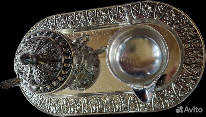 Чайный набор на подносе 4 пр (сахарница+сливочник)