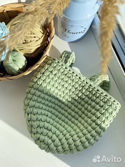 Вязаная подвесная корзина