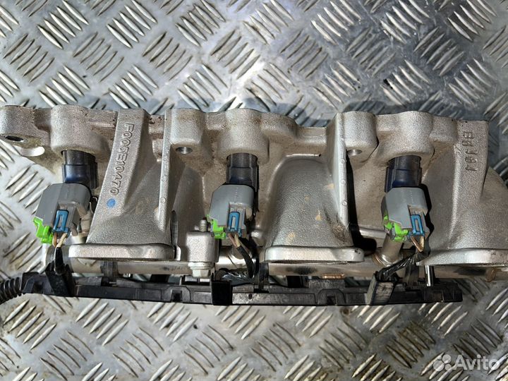 Форсунка топливная Chevrolet Captiva Antara 3.2л