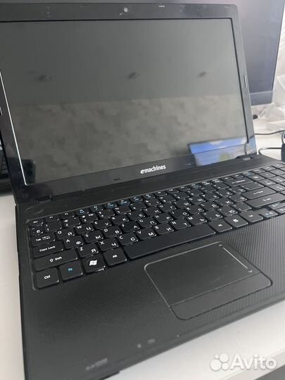 Ноутбук Acer Emachines e529