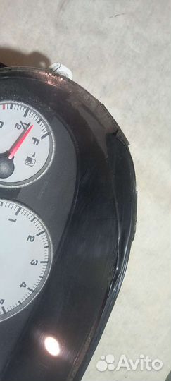 Щиток приборов Dodge Stratus