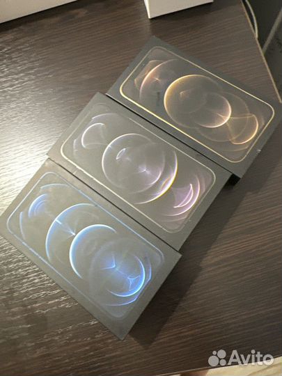 Коробка от iPhone 12 pro max