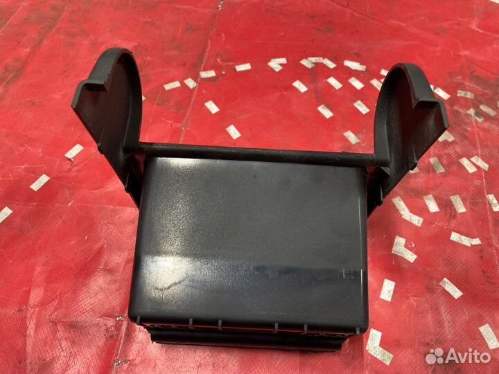 Бардачок между сиденьями Bmw 3 Series E46 M54B20