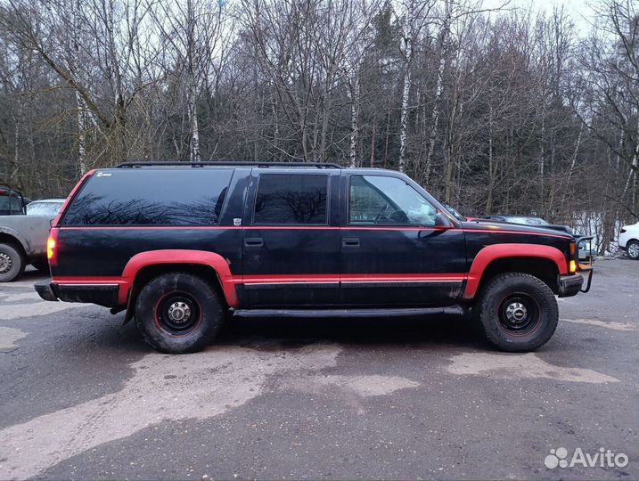 Chevrolet Suburban 5.7 AT, 1996, 303 000 км