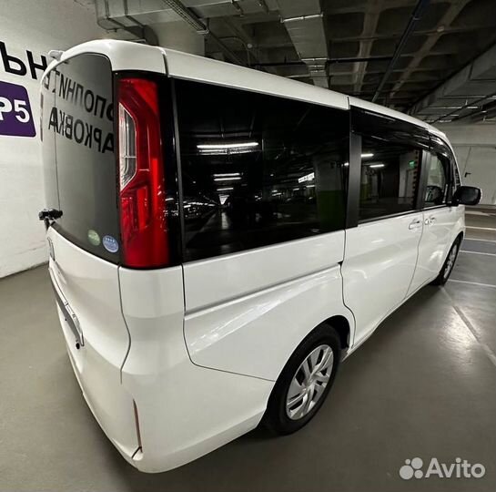 Honda Stepwgn 1.5 CVT, 2016, 56 400 км