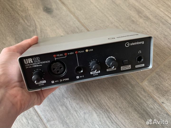 Внешняя звуковая карта Steinberg UR12 серебристый