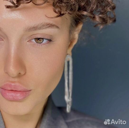 Модель на брови на осветление бровей бесплатно