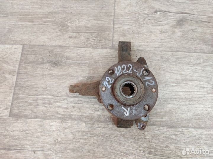 Кулак поворотный передний правый Albea Альбеа