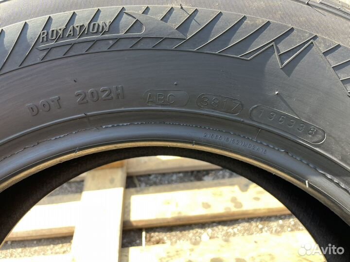 Meteor Winter 215/65 R16