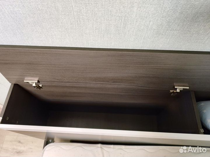 Кровать двухспальная бу 180 200