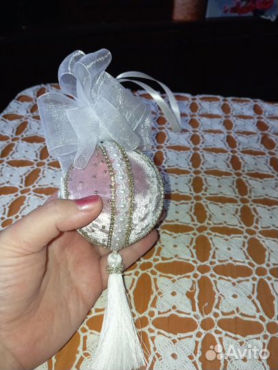 Бархатный новогодний шар