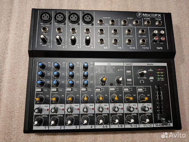 Микшерный пульт mackie Mix12FX