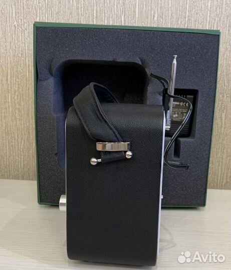 Портативный радиоприемник hyundai H-1626 коробка