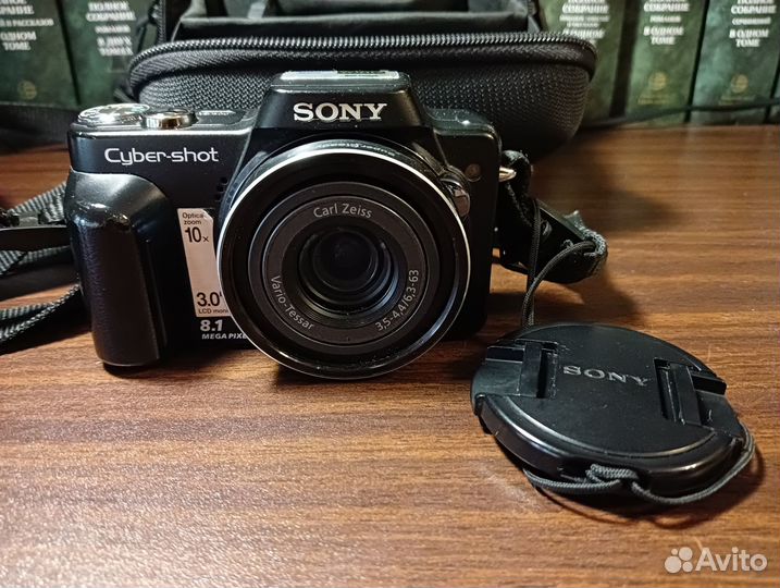 Цифровой компактный фотоаппарат Sony DSC-H10