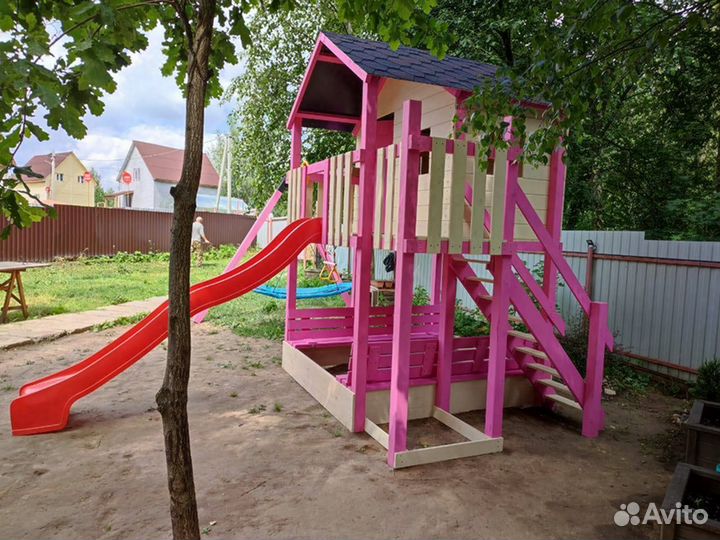 Детский домик на сваях