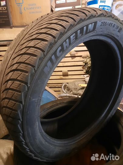 Michelin Pilot Alpin 5 235/45 R18