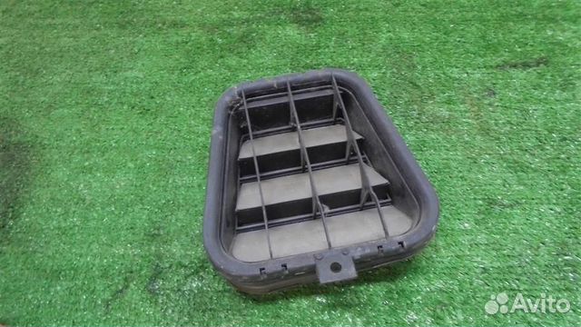 Решетка вентиляционная Audi Allroad quattro 2005