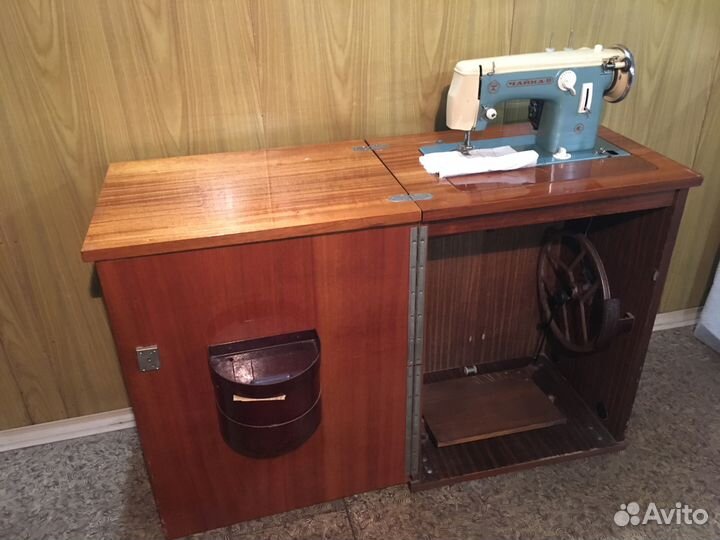 Швейная машина Чайка - 2