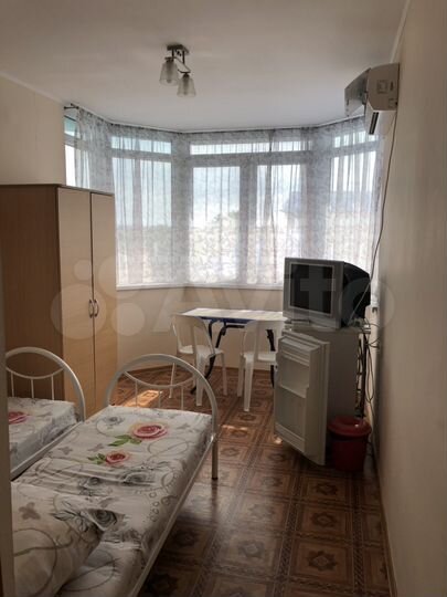 Комната 16 м², 1/4 эт.