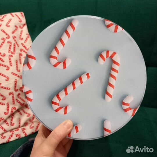 Металлические коробки новогодние