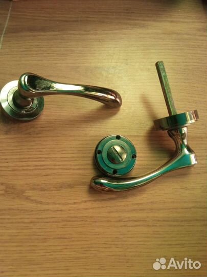 Дверные ручки межкомнатные с замком