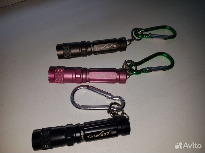 Светодиодный фонарь tank007 E09
