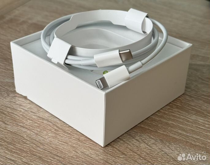 Оригинальный кабель USB type-C Apple Lightning