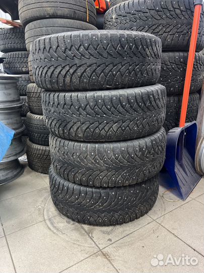 Nokian Tyres Hakkapeliitta 4 235/60 R16 100T