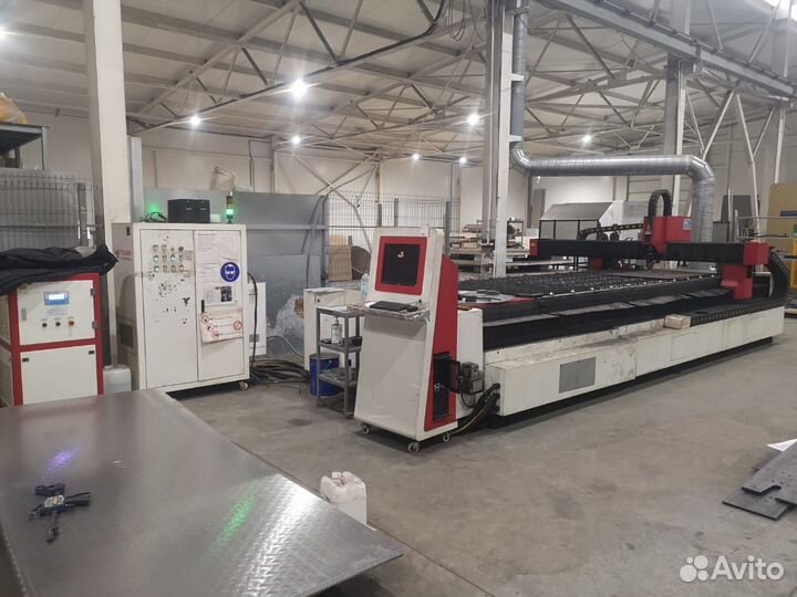 Станок лазерного раскроя листового металла 1,5 кВт