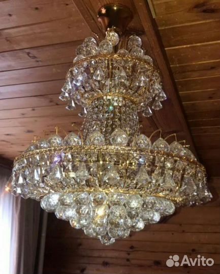 Люстра хрустальная большая