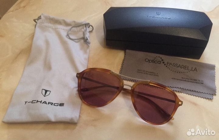 Очки солнцезащитные